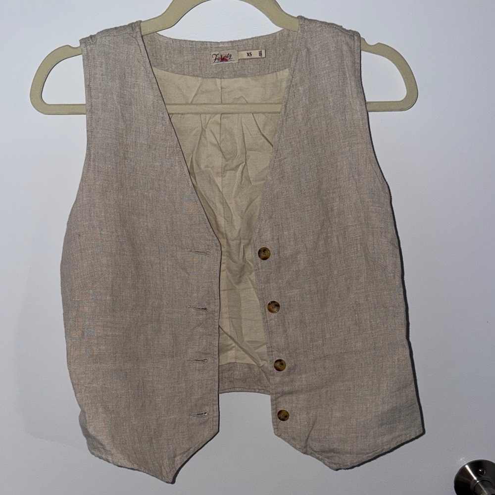 Faherty Button-Front Vest in Natural Beige